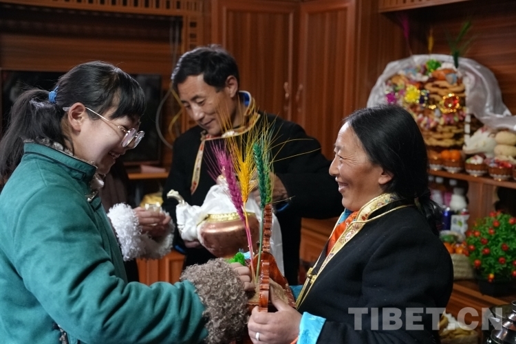 新春走基层｜西藏玉麦：阖家团圆欢度藏历新年